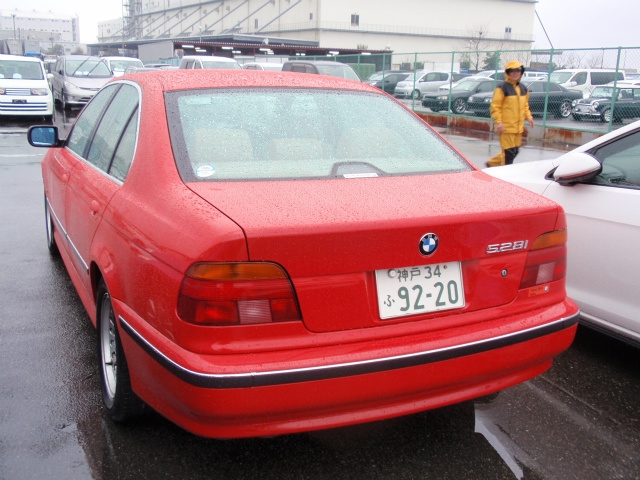 BMW LHR